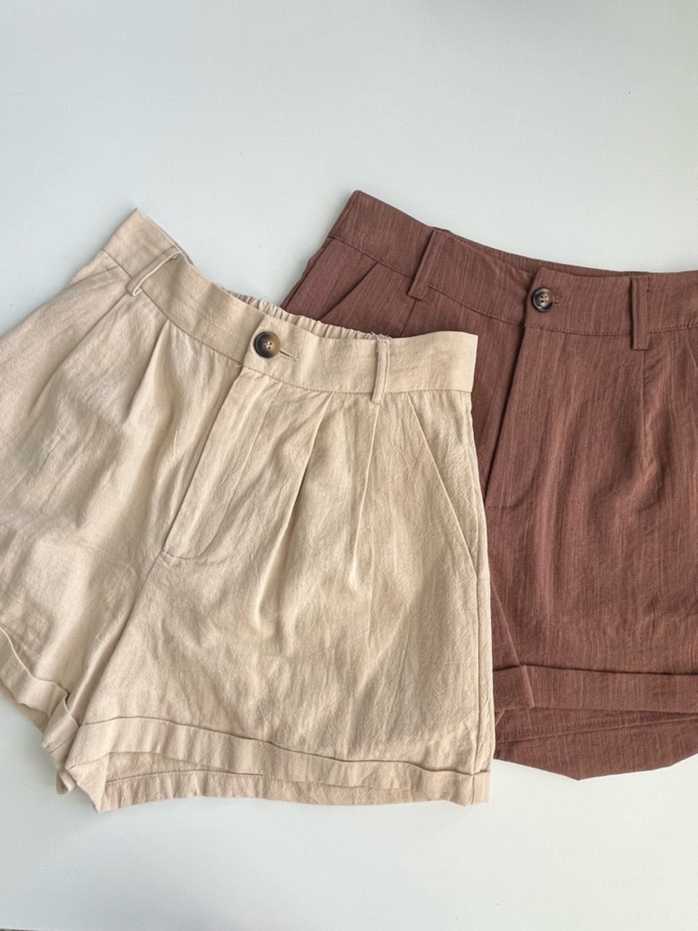 Set of 2 High-Waist Pleated Shorts